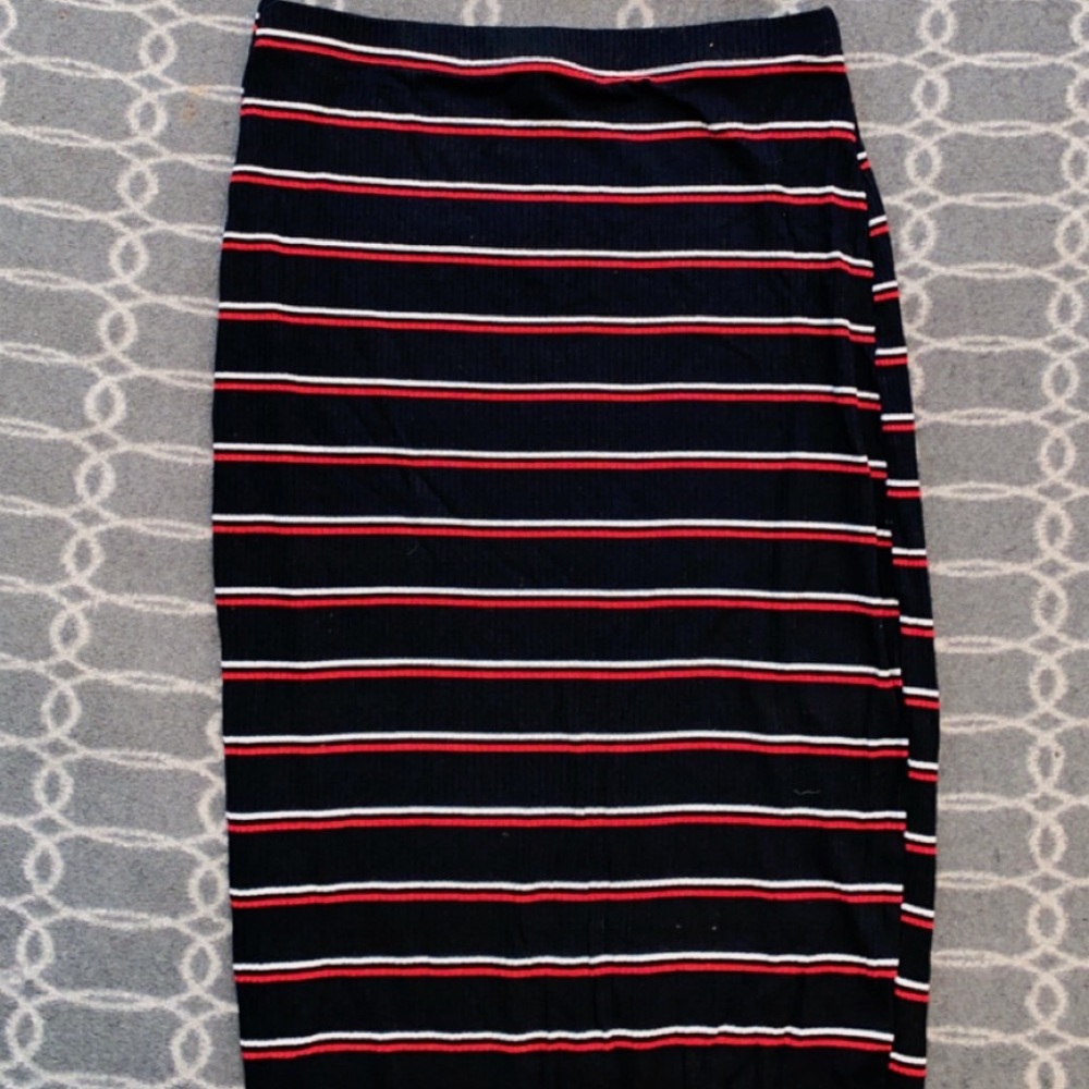 Two Piece Set - Picture 3 of 4